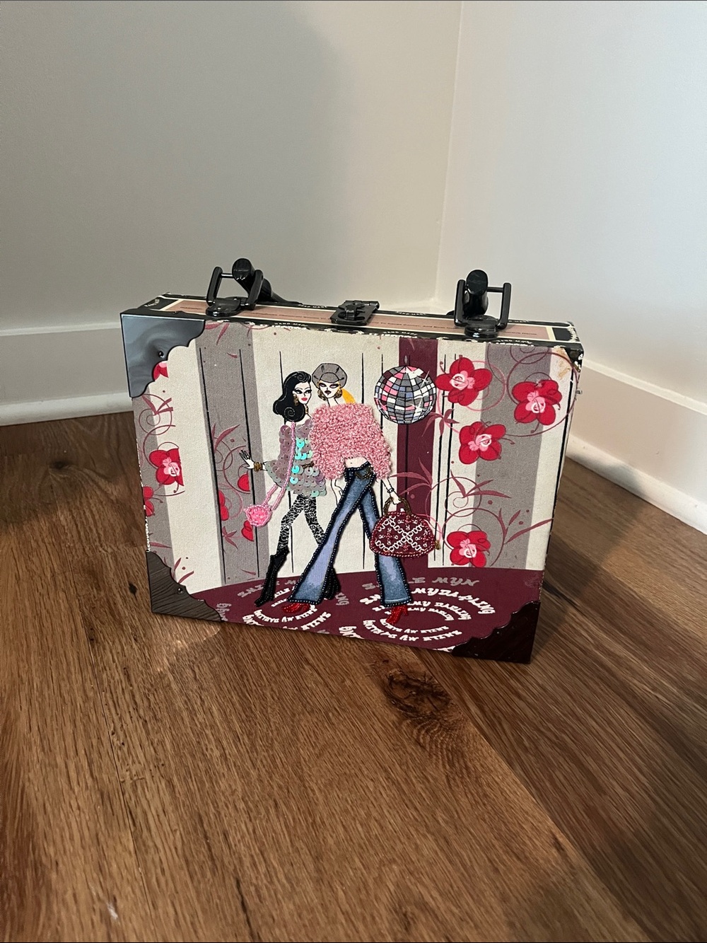 Fashion Cigar Box Bag in Pink and Burgundy with leopard print interior